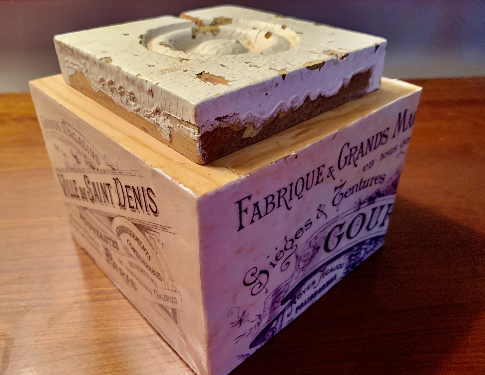 1890's Sussex County Farmhouse Rosette Box of wood, paint and paper